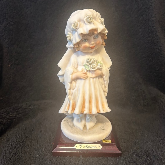 G.Armani Figurine of Bride - Picture 1 of 5